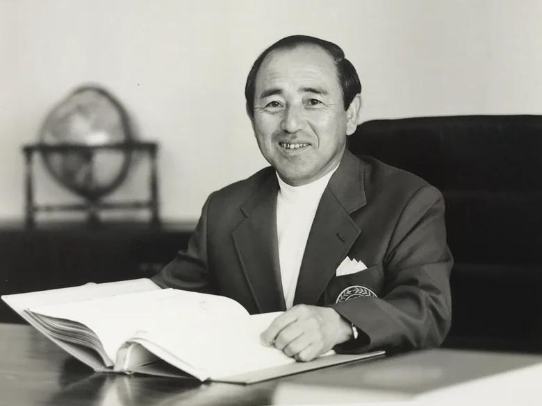  Minoru Yoneyama 